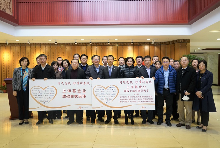 大合影4.jpg 大合影4.jpg