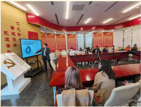 b6490eec456b19e36e9bc02144bd19e.png b6490eec456b19e36e9bc02144bd19e.png